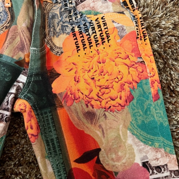 flare jeans renaissance print - Picture 9 of 9